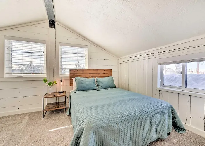 Centrally Located Vacation Rental! Pinedale