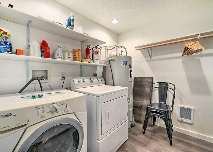 Centrally Located Vacation Rental! Holiday home *