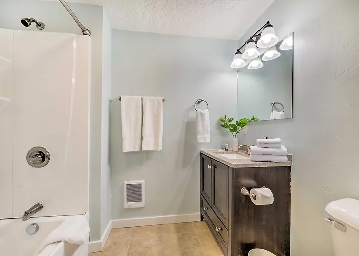 Centrally Located Vacation Rental! Holiday home *